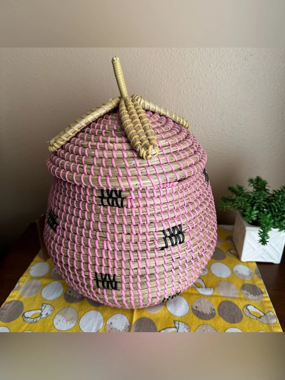 Large wicker coiled strawberry basket with lid